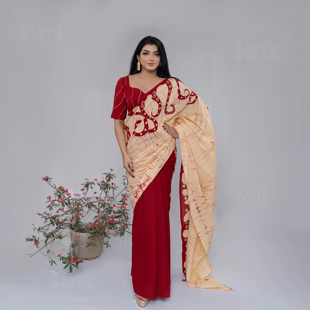 202553 - Handcrafted Batik Saree - Cream Lines